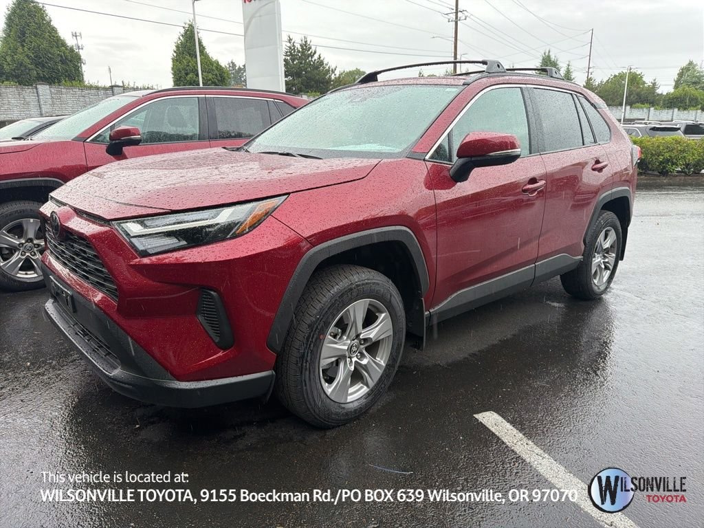 2025 Toyota RAV4 XLE AWD's photo