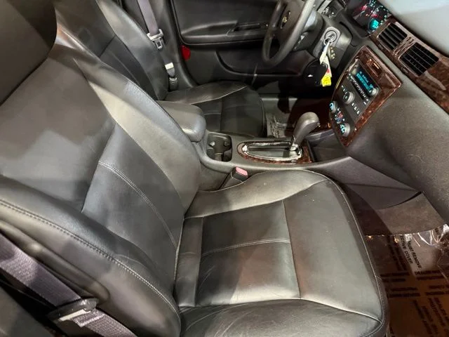 Used 2015 Ashen Gray Metallic Chevrolet LTZ image 24