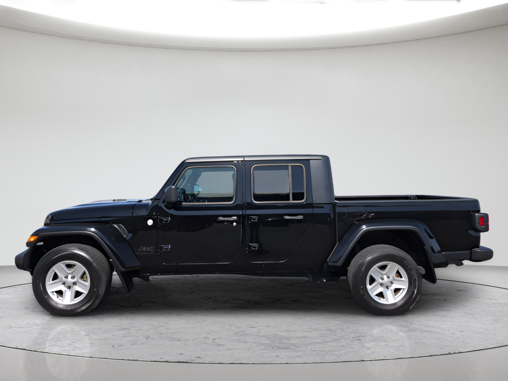 Used 2021 Black Jeep Sport image 3