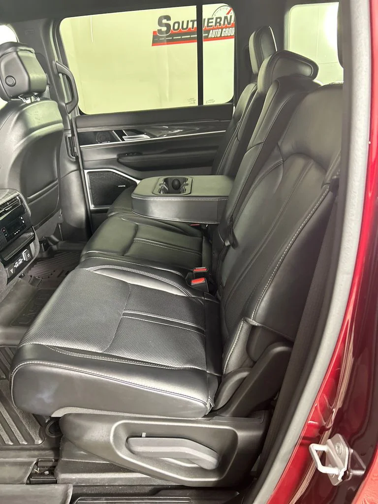 Used 2022 Red Jeep Series II image 17