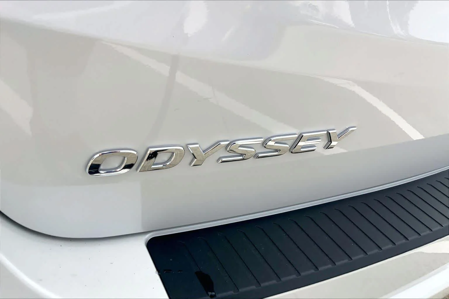 New 2026 Platinum White Pearl Honda EX-L image 15