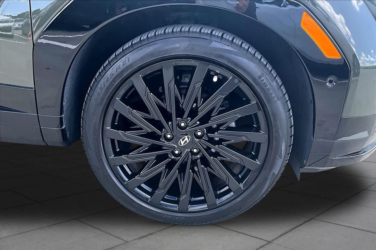 Used 2024 Rockwood Green Hyundai Calligraphy image 10