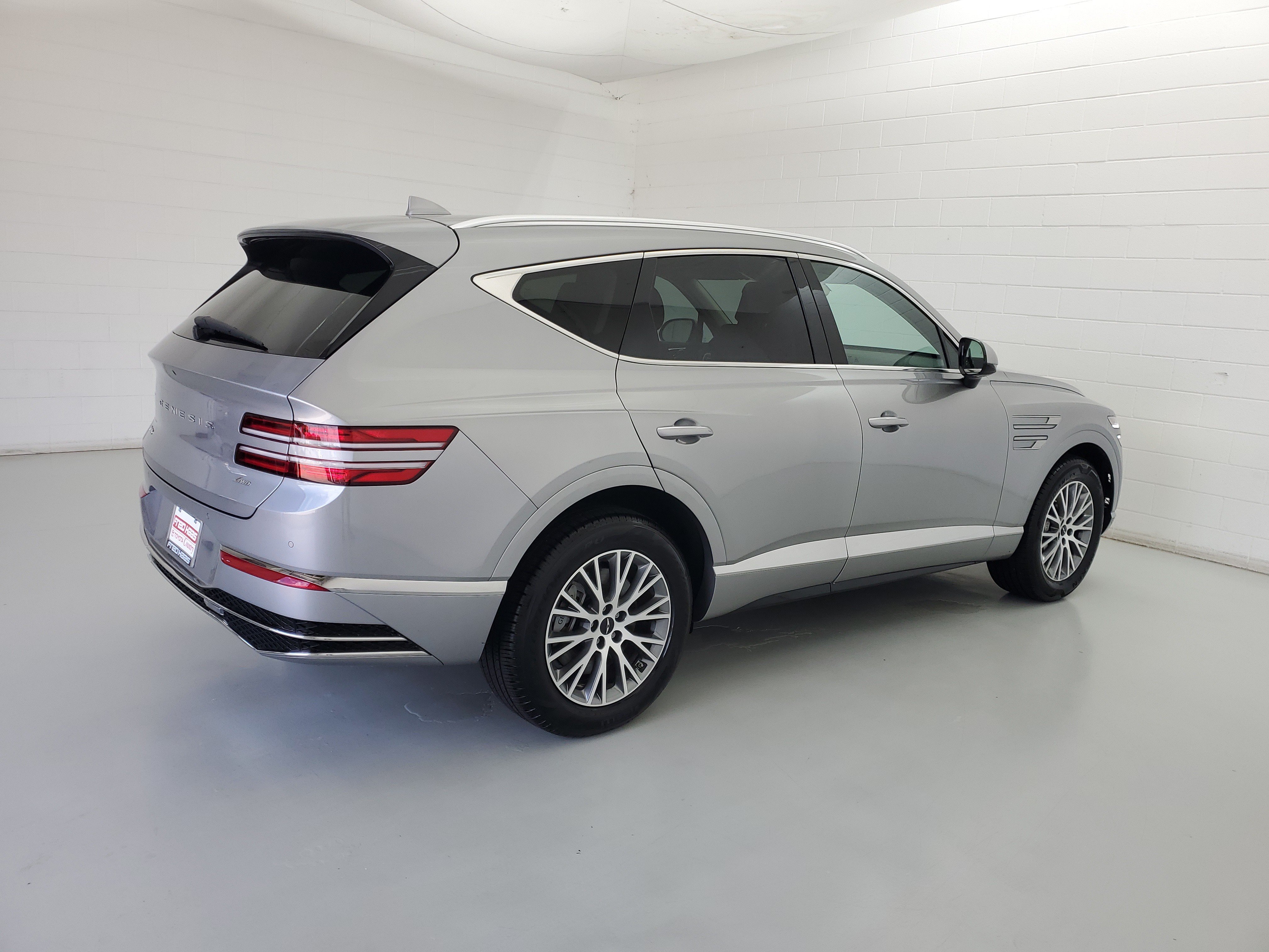 Used 2025 Savile Silver Genesis 2.5T image 5