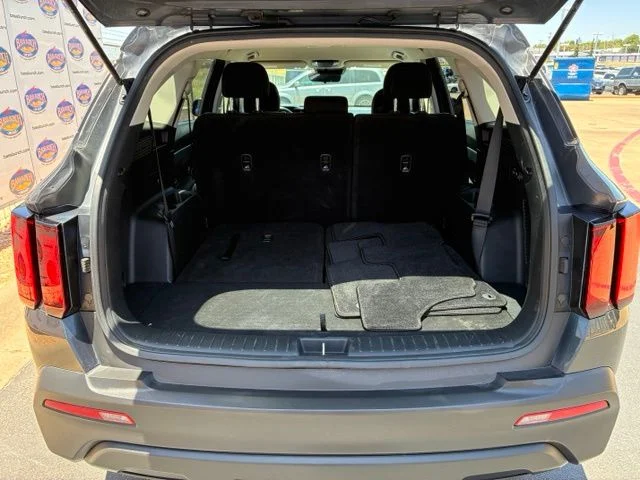 Used 2022 Gravity Gray Kia LX image 6