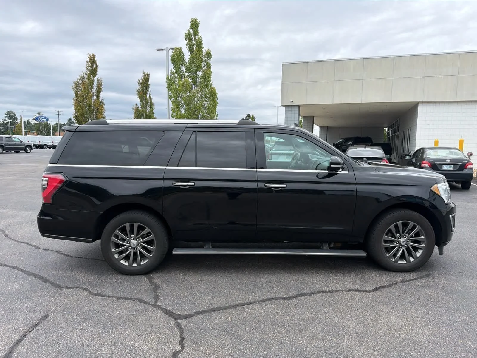 Used 2020 Agate Black Ford Limited image 7