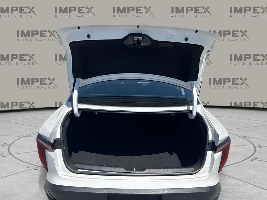Used 2025 White Kia LXS image 25
