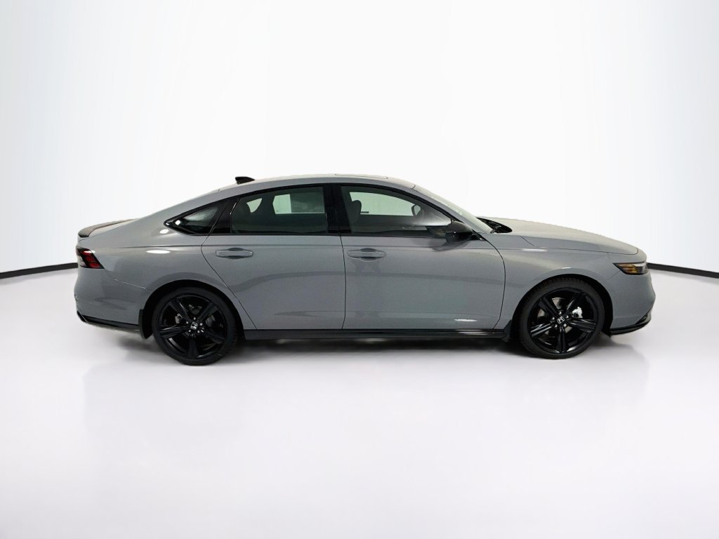 New 2026 Urban Gray Pearl Honda Sport-L image 4