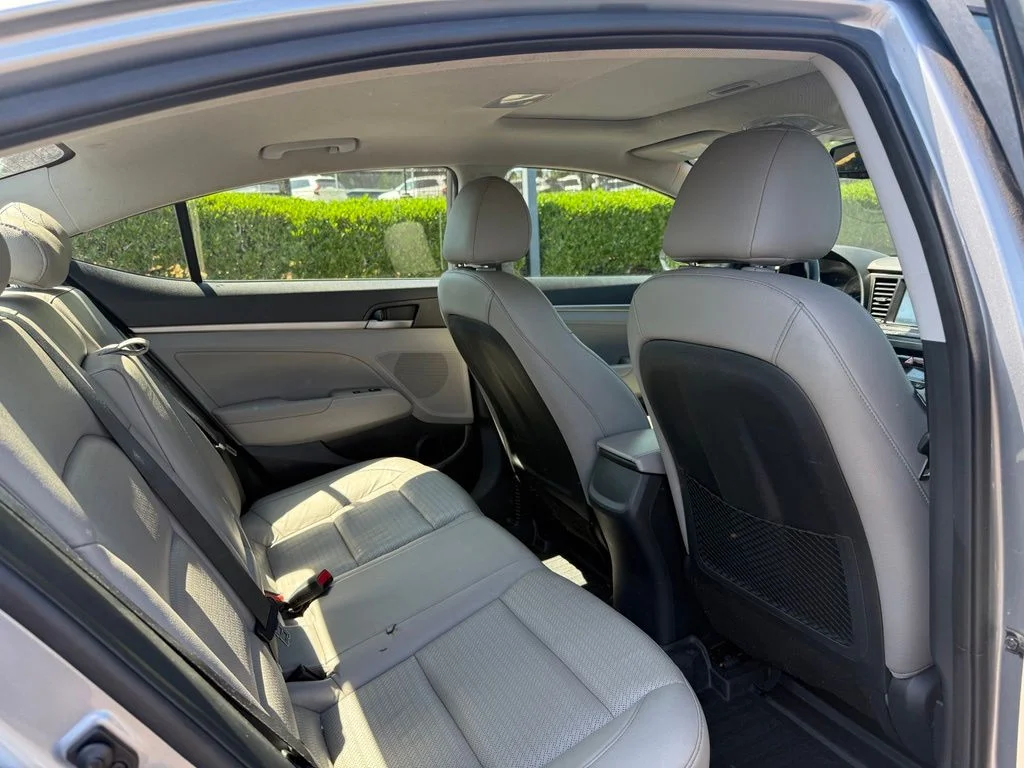 Used 2017 Shale Gray Metallic Hyundai Limited image 22