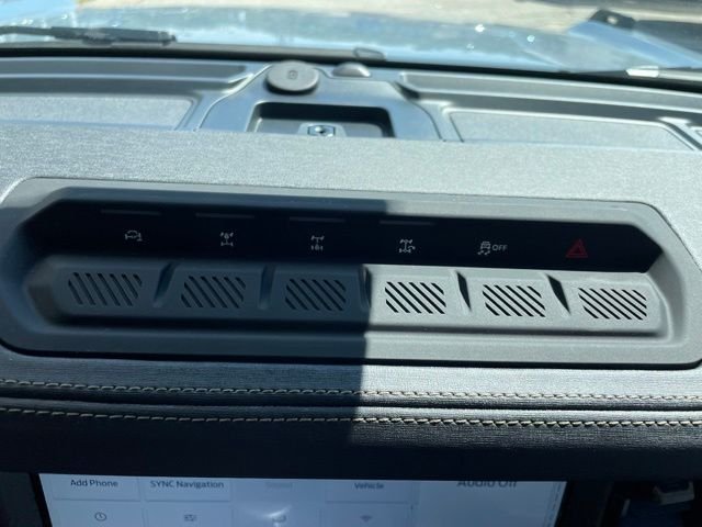 New 2025 Azure Gray Metallic Tri-Coat Ford Badlands® image 25