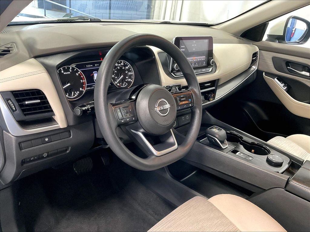 Used 2023 White Nissan SV image 8