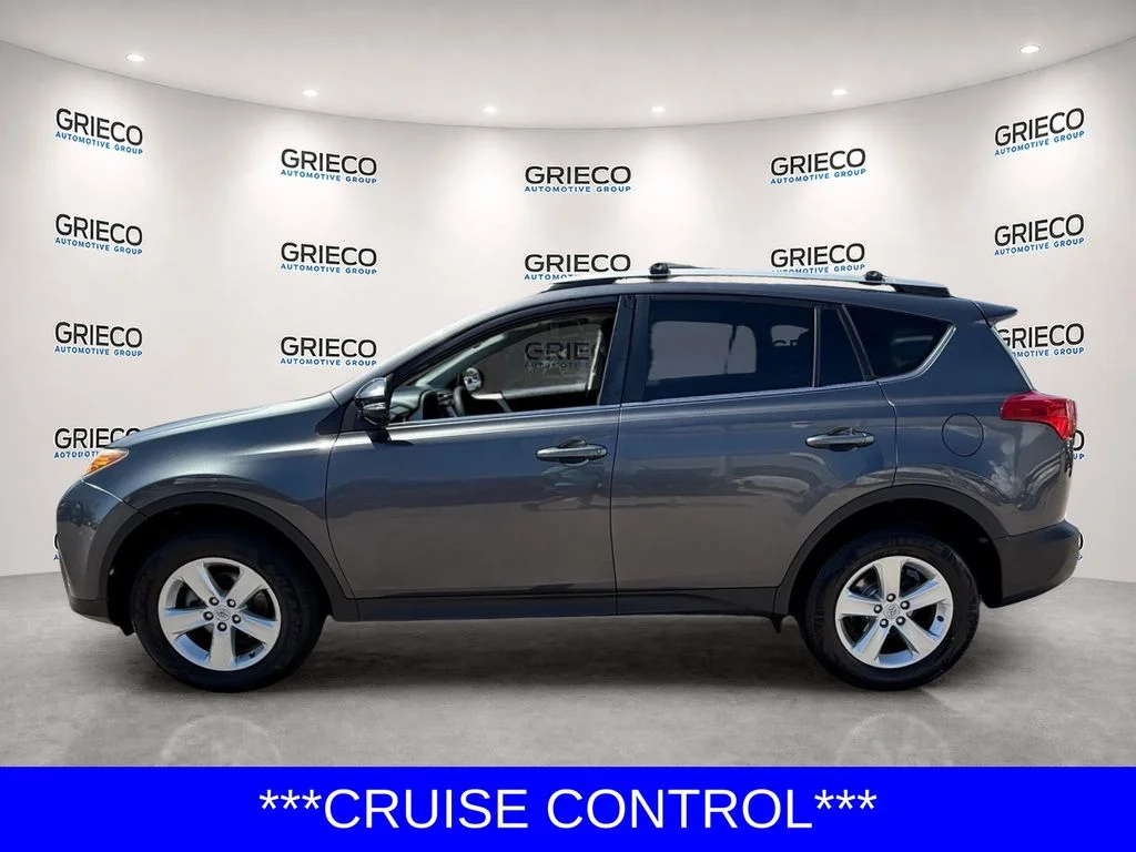 Used 2013 Gray Toyota XLE image 4