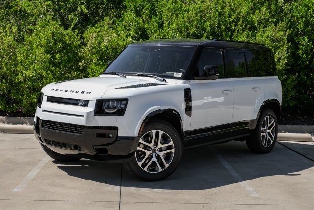 New 2026 Fuji White Land Rover X-Dynamic SE image 2