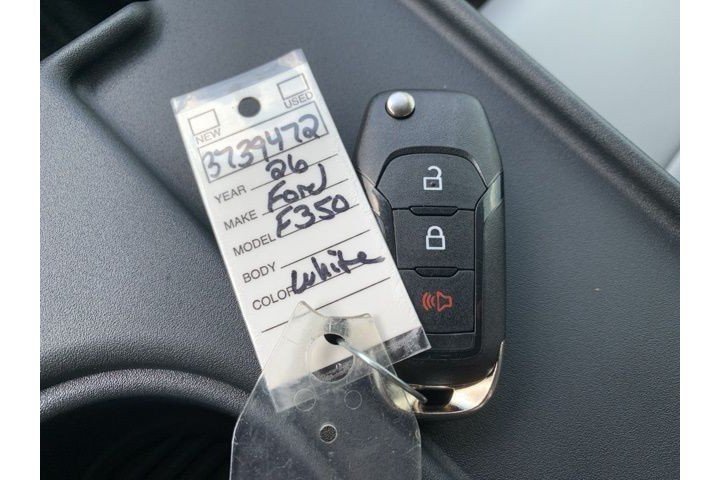 New 2026 Oxford White Ford F-350® XL image 28