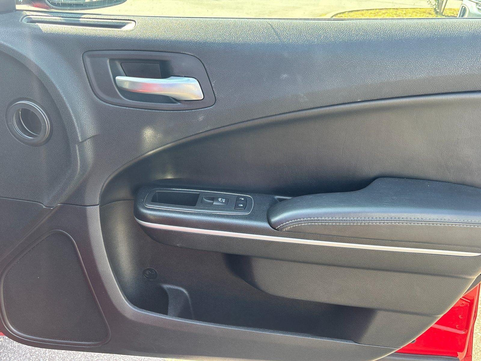 Used 2020 Torred Clearcoat Dodge SXT image 38