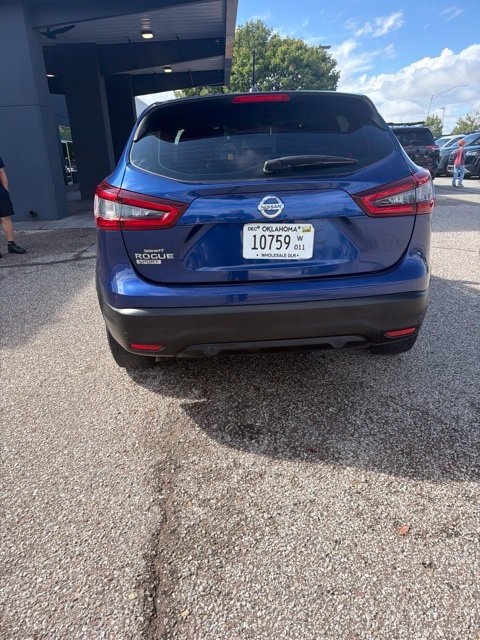 Used 2020 Blue Nissan S image 5