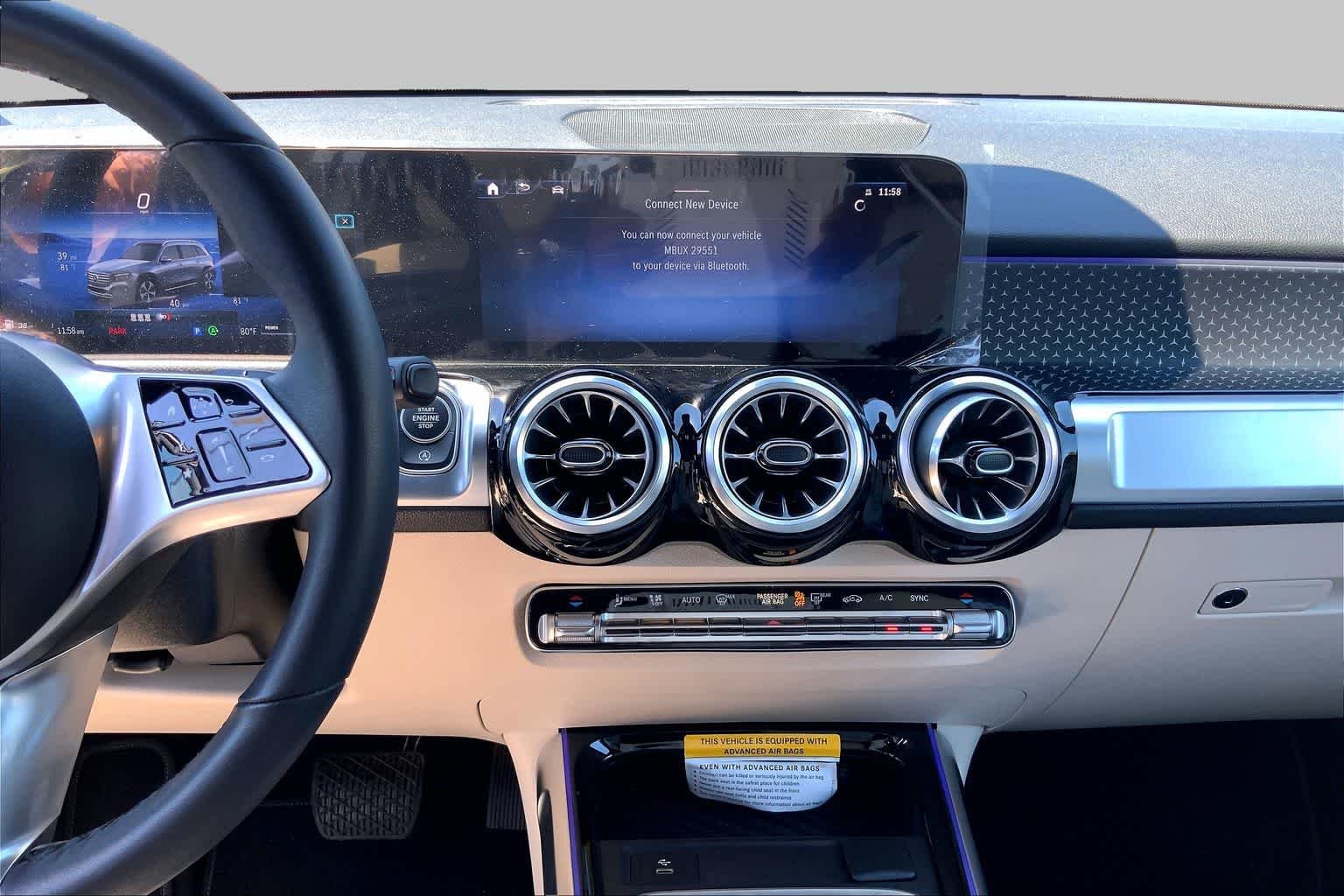 Certified Used 2025 Polar White Mercedes-Benz GLB 250 image 7