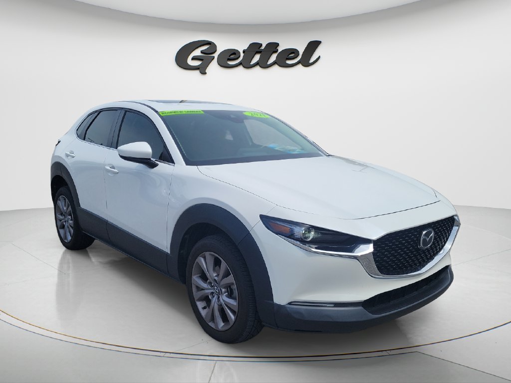 Used 2021 White Mazda Preferred image 3