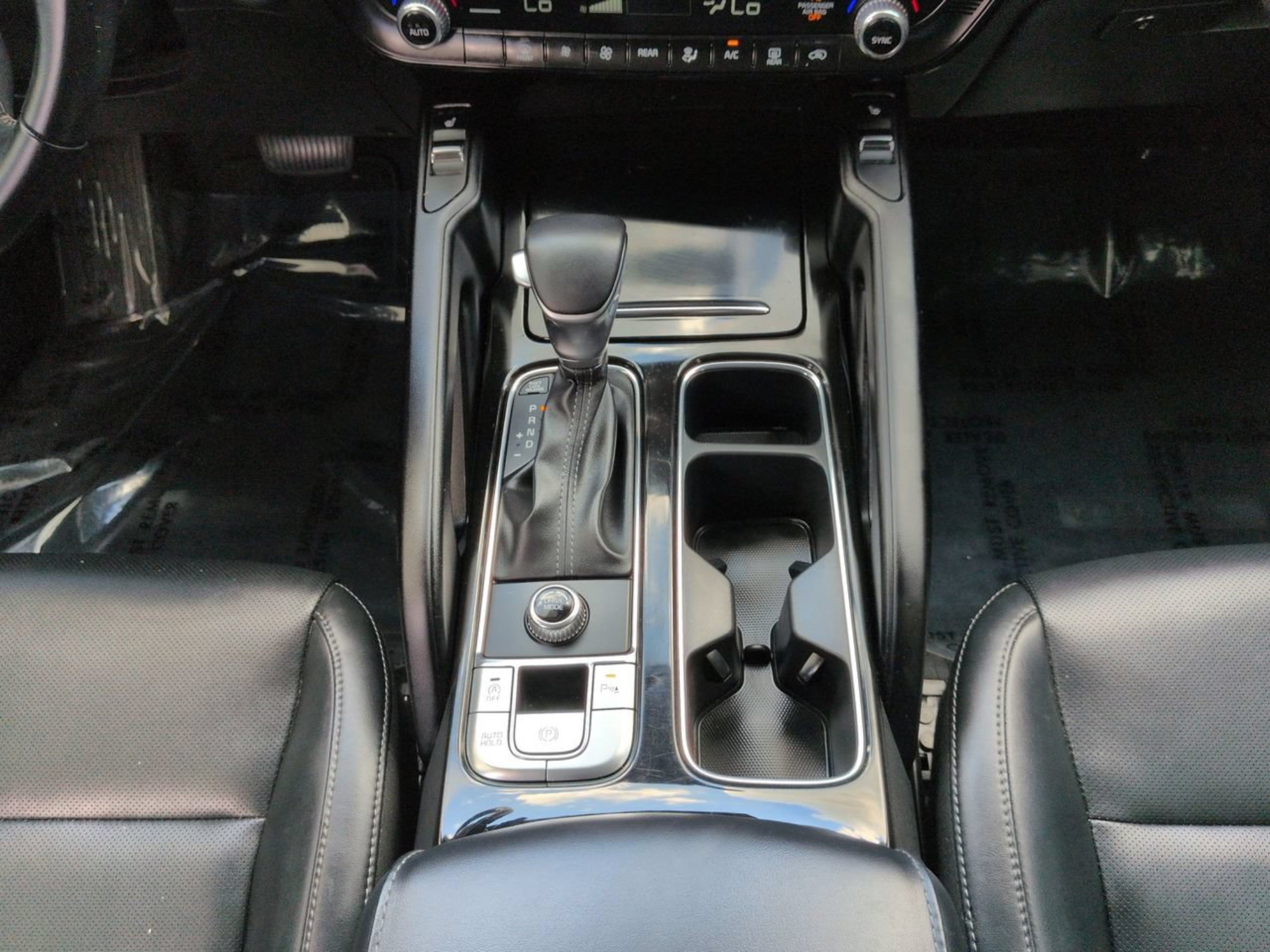 Certified Used 2024 Glacial White Pearl Kia S image 22
