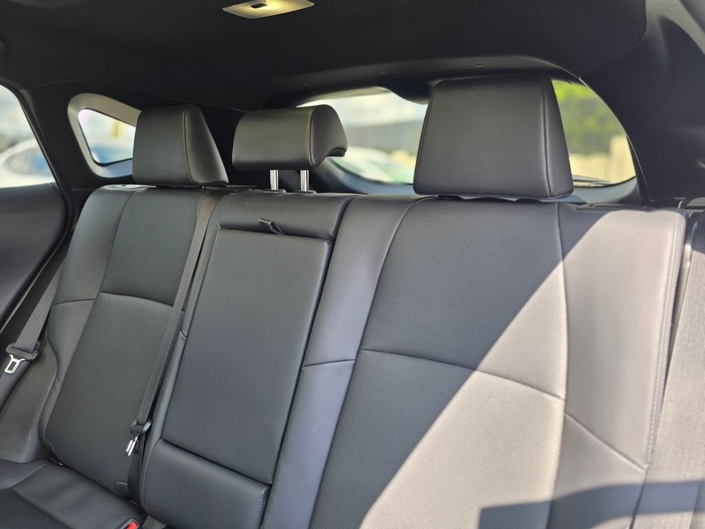 2024 Toyota Venza XLE - Photo 16