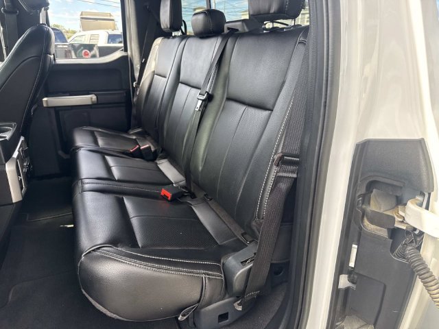 Used 2020 Oxford White Ford Lariat image 16