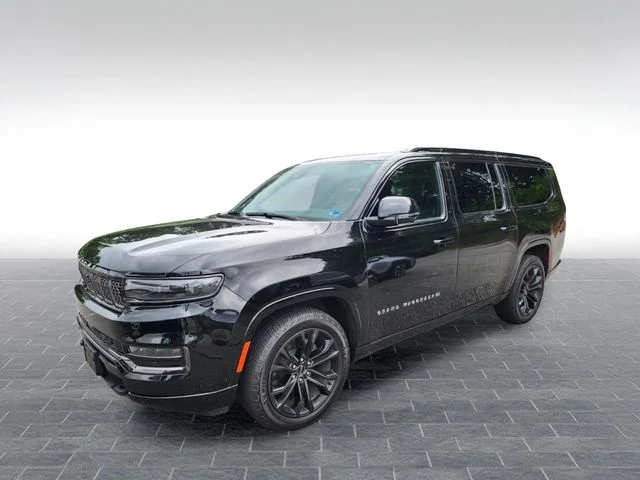 Used 2023 Black Jeep Series III image 3