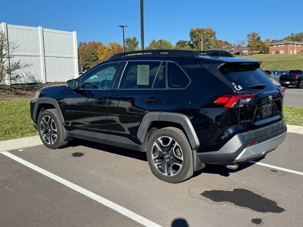 Used 2019 Black Toyota Adventure image 19