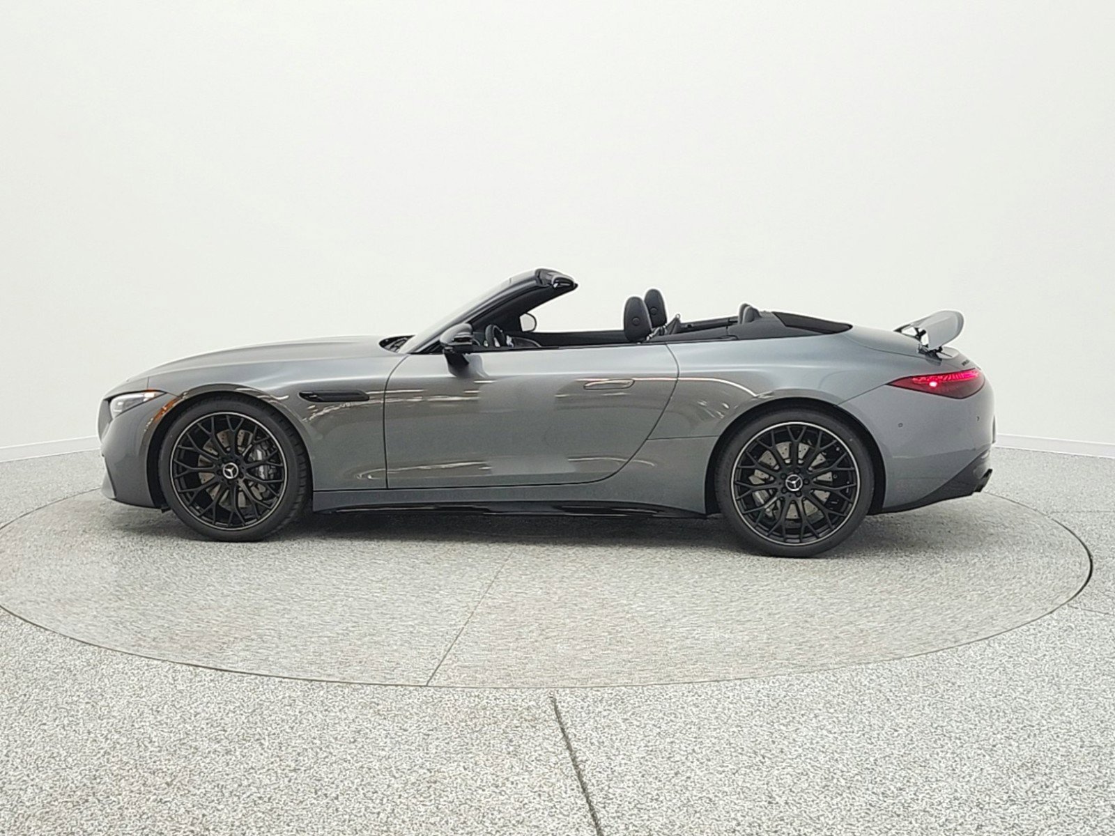 New 2026 Selenite Grey Metallic Mercedes-Benz AMG® SL 43 Roadster image 35