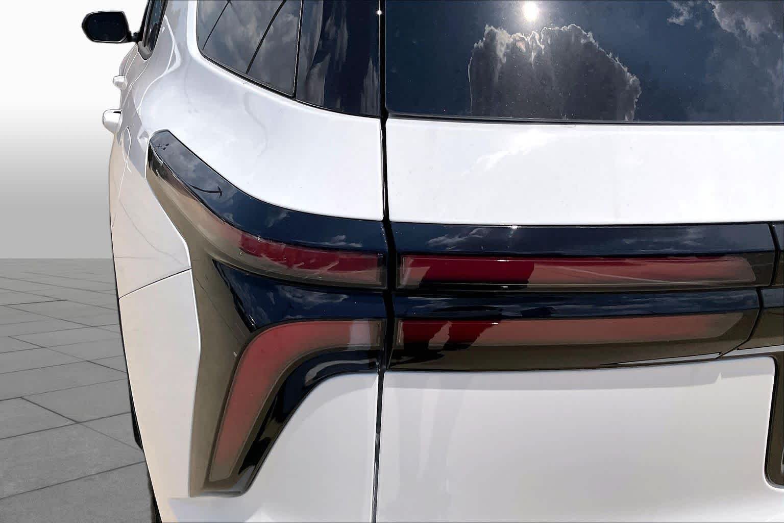2026 Chevrolet Traverse LT - Photo 14