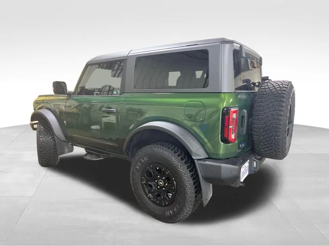 Used 2023 Green Ford Wildtrak image 4