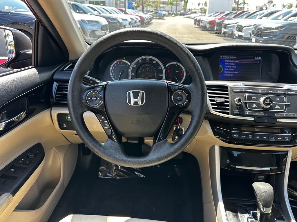 Used 2016  Honda LX image 18