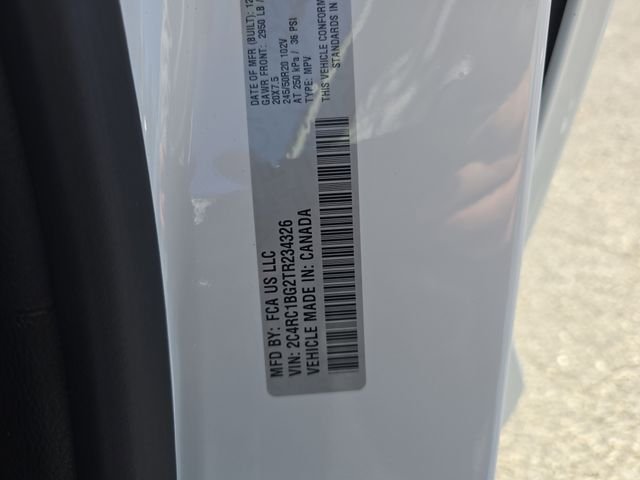 New 2026 Bright White Clear-Coat Exterior Paint Chrysler Select image 29