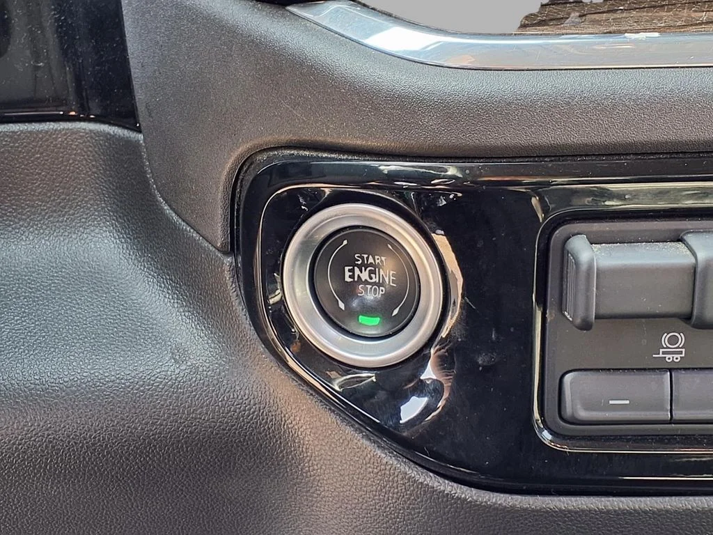 Used 2025 Gray Chevrolet LT image 10