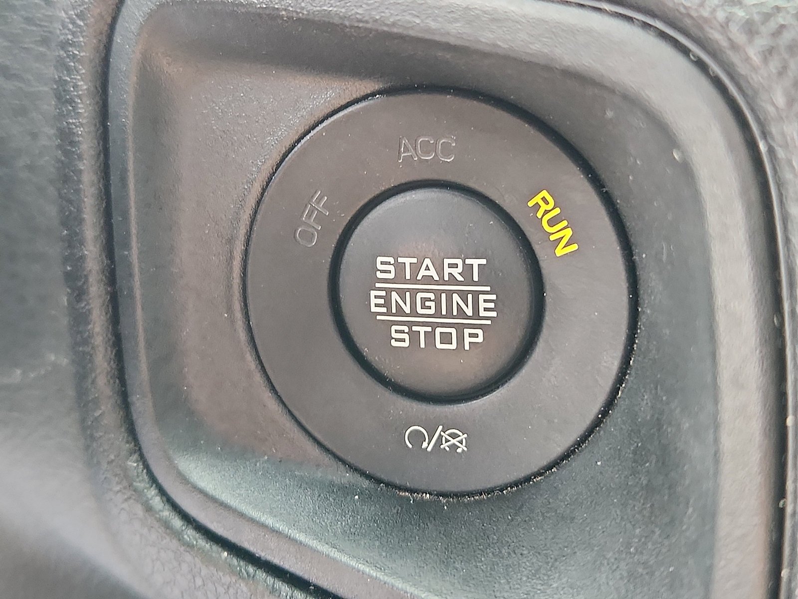 Used 2024 Blue Jeep Sport S image 24
