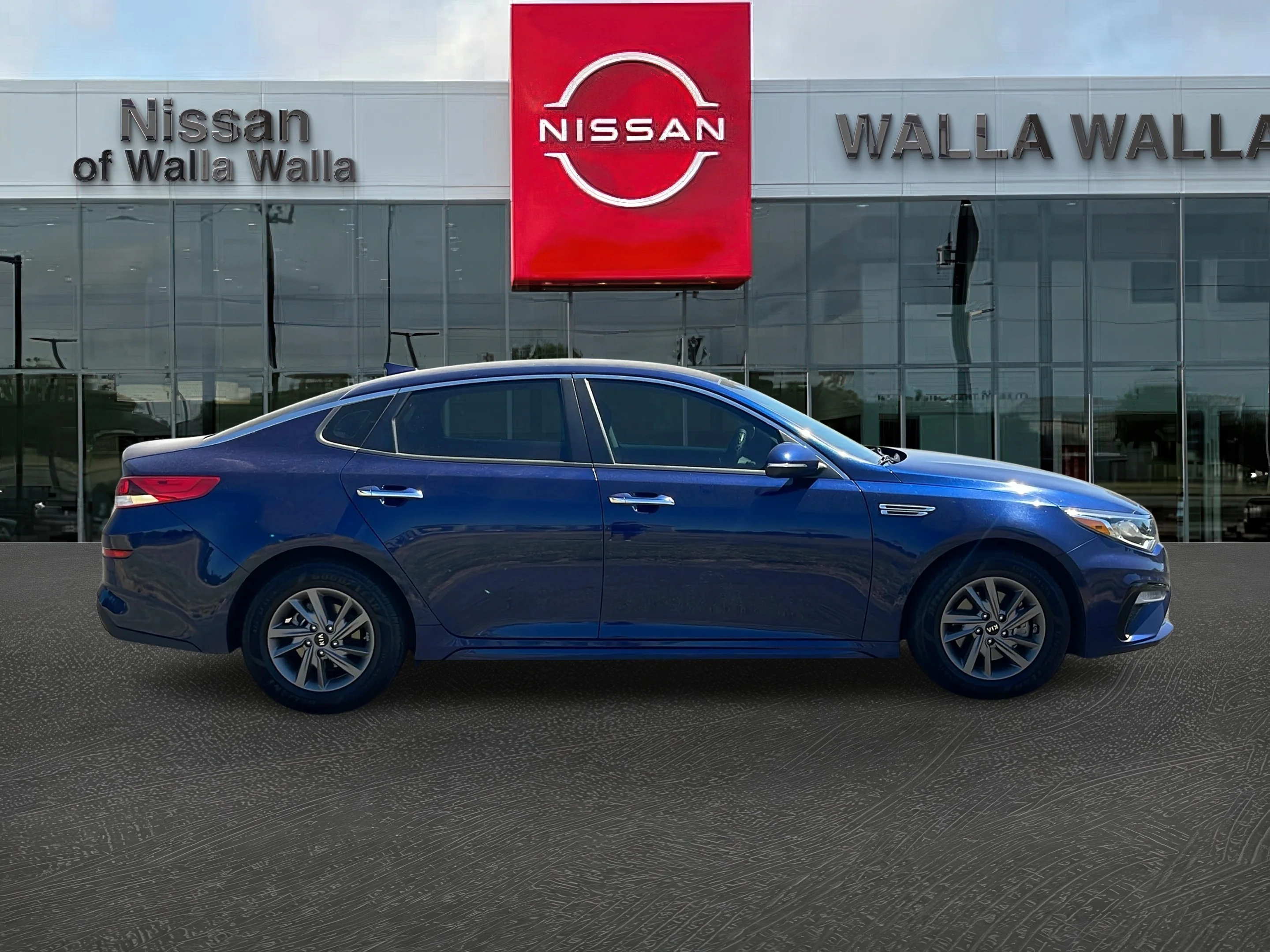 Used 2020 Blue KIA LX image 8
