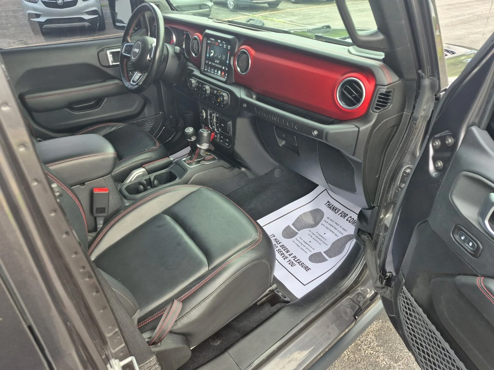Used 2018  Jeep Rubicon image 9