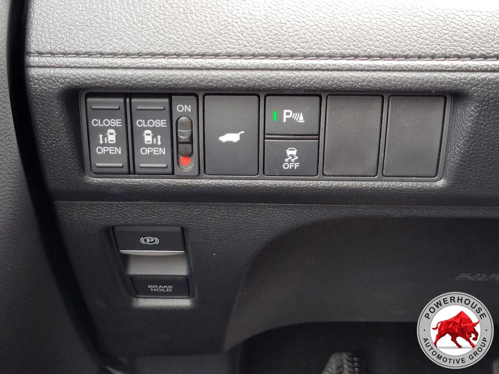 Used 2025 White Honda Touring image 30