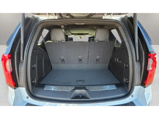 Used 2026 White GMC Denali Ultimate image 32