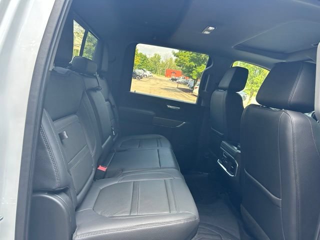 Used 2021 WHITE FROST TRICOAT GMC Denali image 29