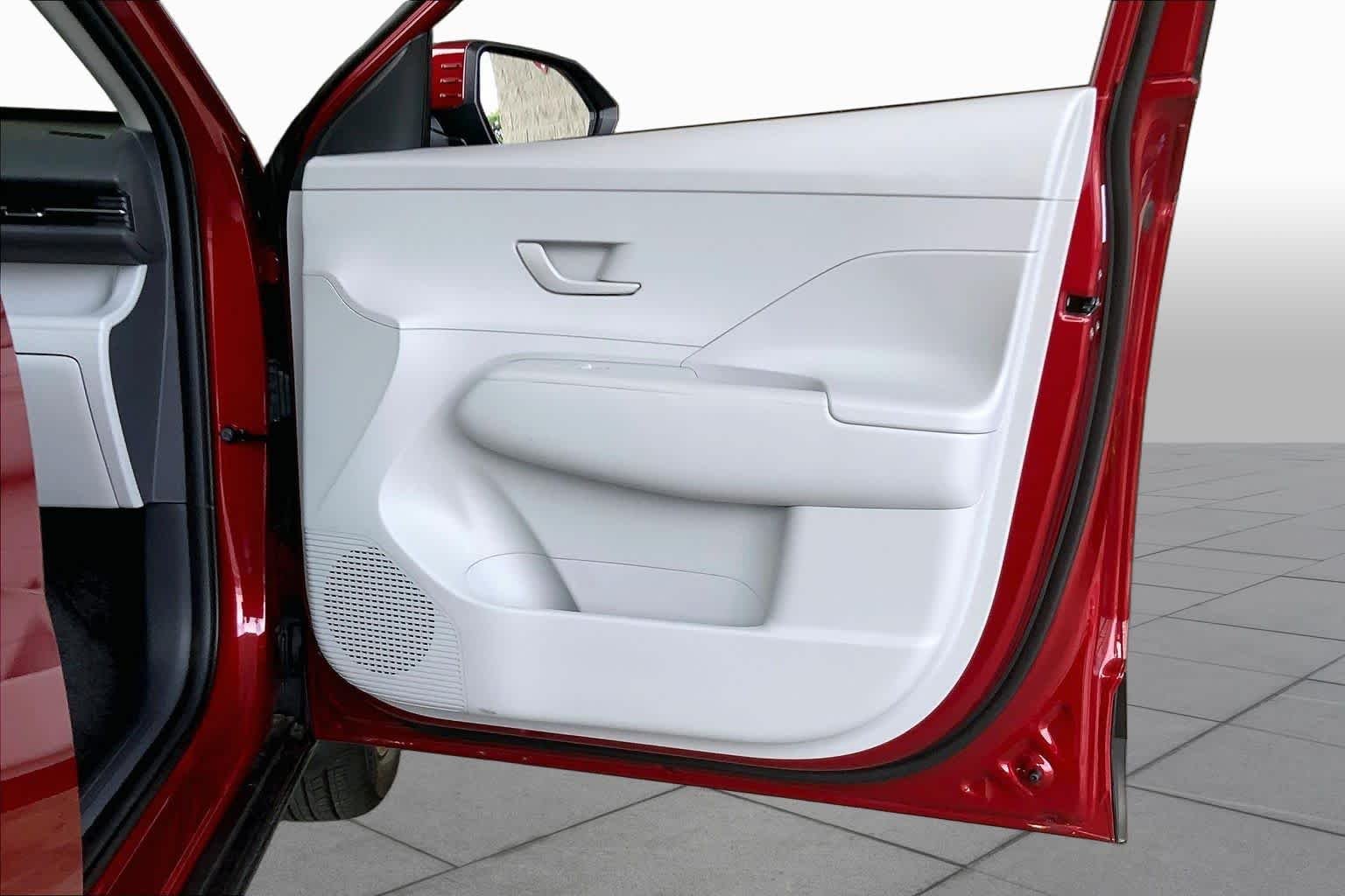 Used 2025 Ultimate Red Metallic Hyundai SEL Convenience image 21