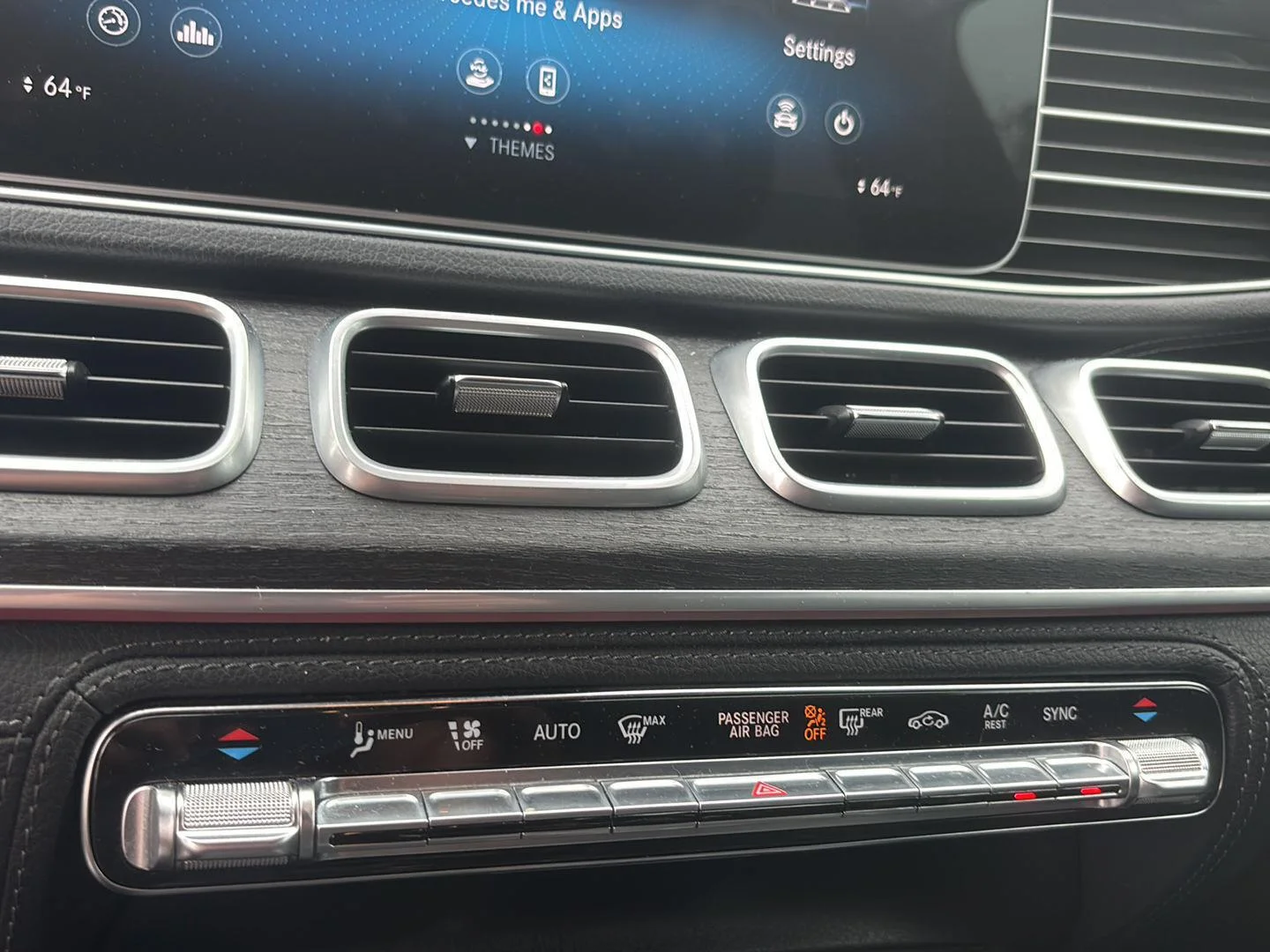 Used 2023 Obsidian Black Metallic Mercedes-Benz GLS 450 image 14
