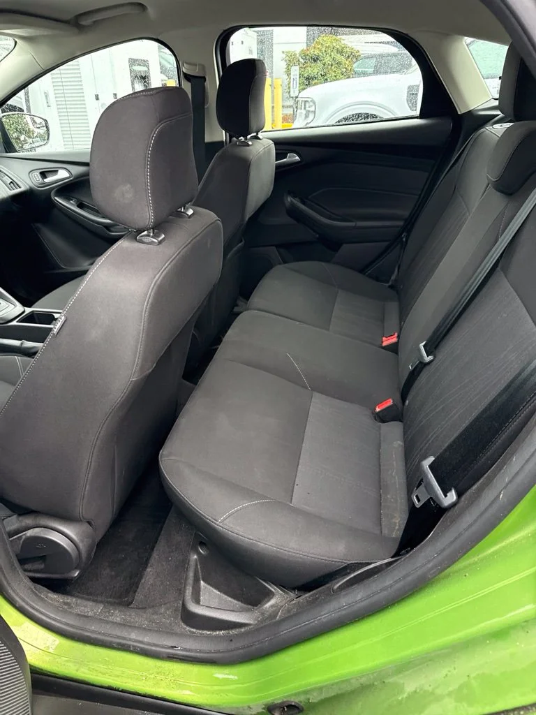 Used 2018 Green Ford SE image 6