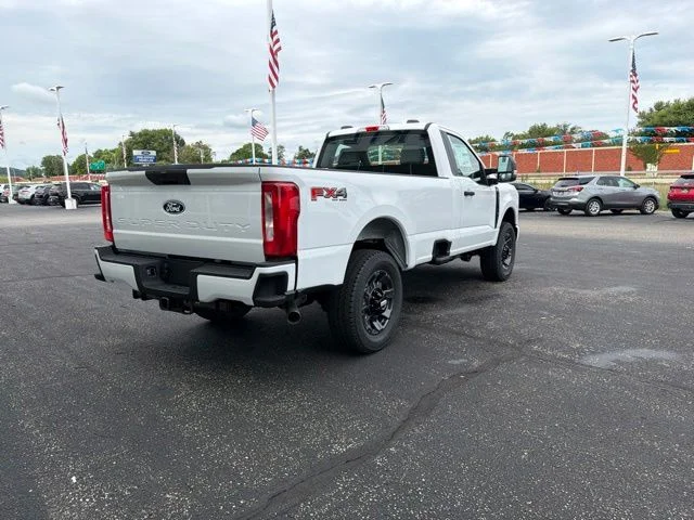 New 2027 Oxford White Ford XL image 3