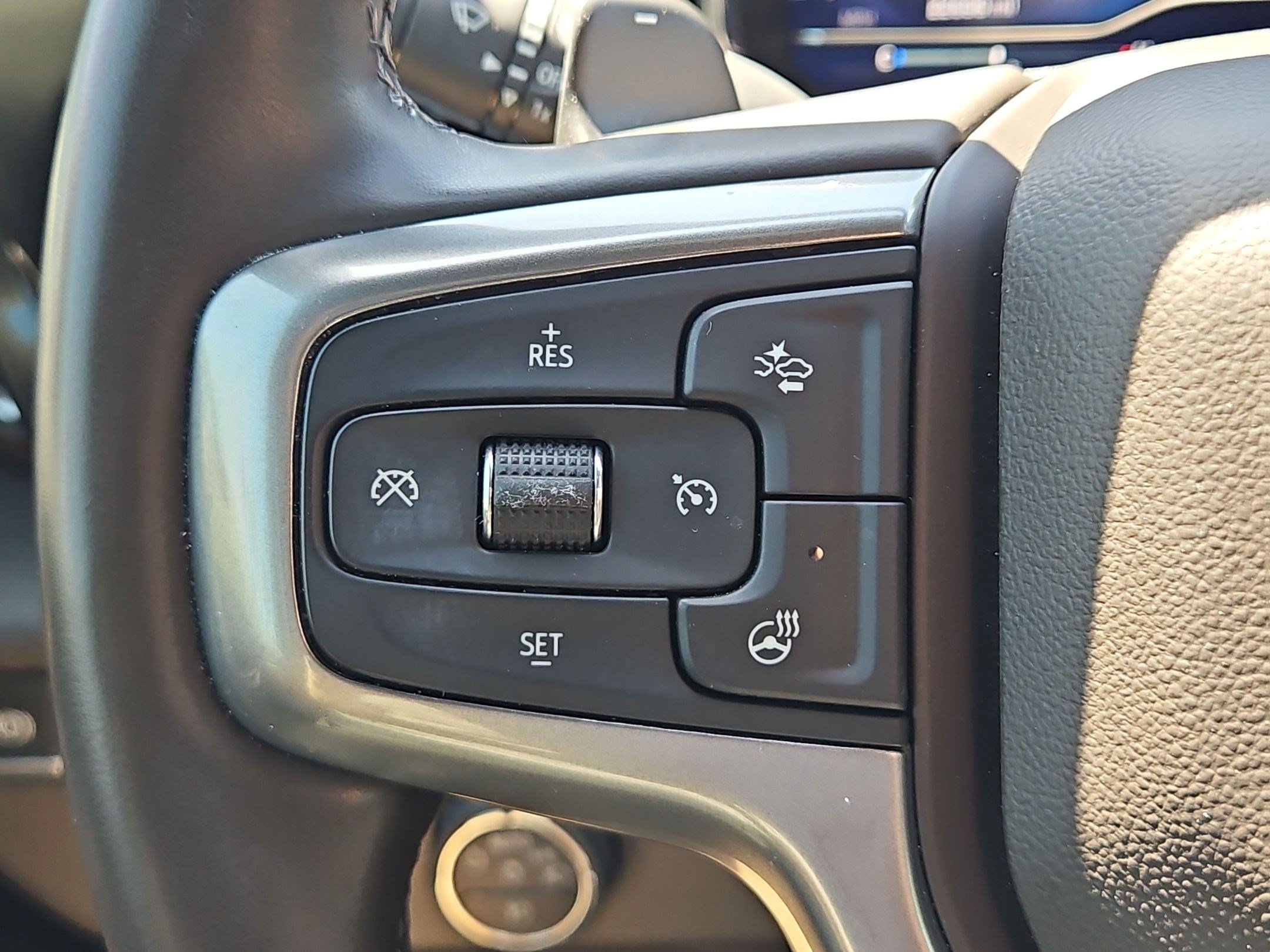 Used 2025 Sterling Gray Metallic Chevrolet LT Trail Boss image 17