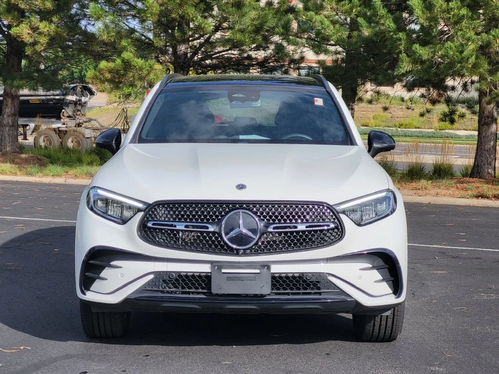 Used 2024 White Mercedes-Benz GLC 300 image 2