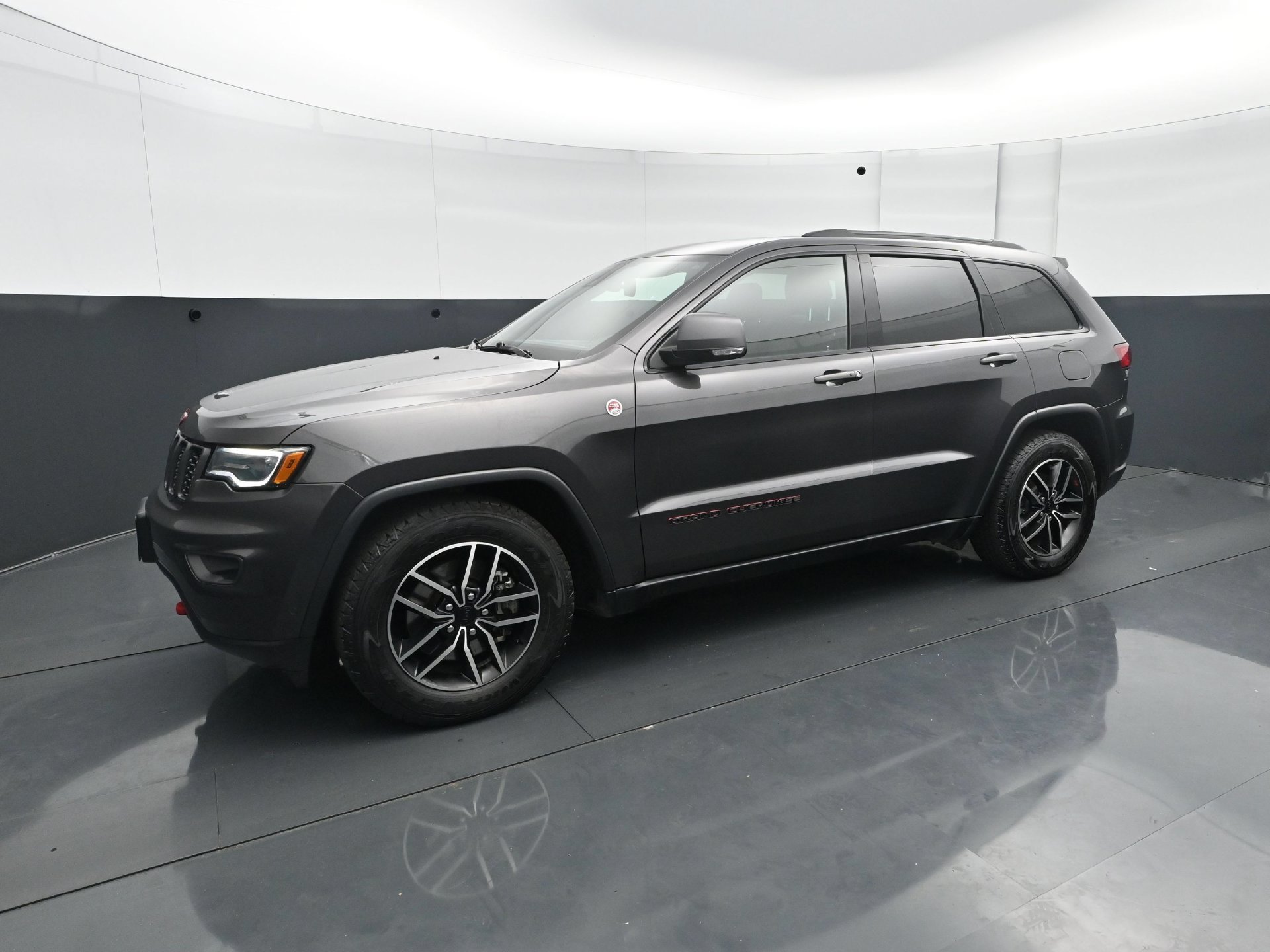 Used 2021 Jeep Grand Cherokee Trailhawk with VIN 1C4RJFLG9MC567554 for sale in South Saint Paul, Minnesota