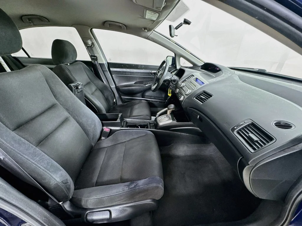 Used 2011 Blue Honda LX-S image 31