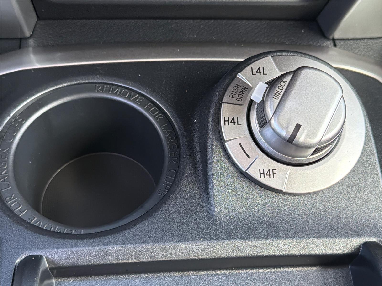 2022 Toyota 4Runner Limited - Photo 9