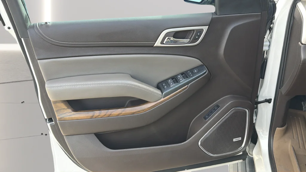 Used 2019 White GMC Denali image 9