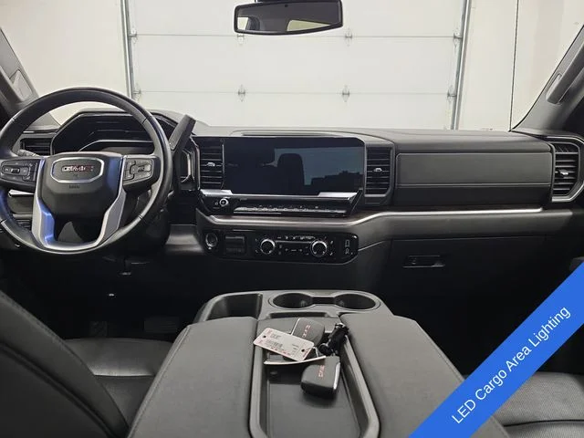 Used 2025 Summit White GMC SLT image 13
