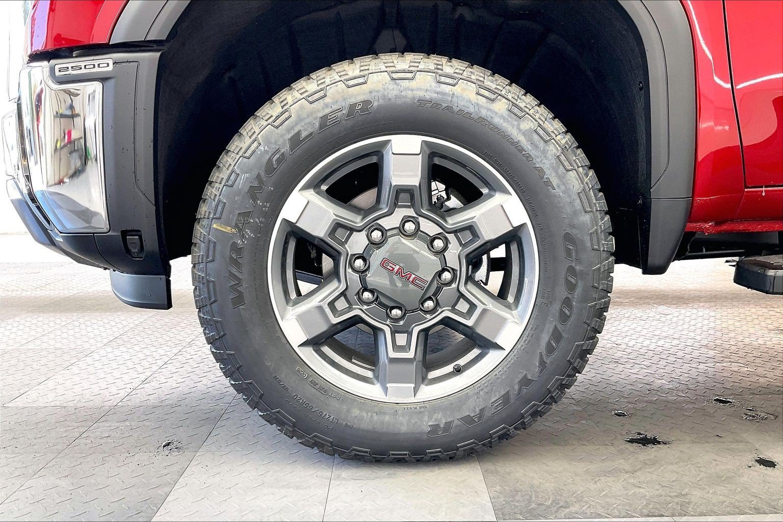 2026 GMC Sierra 2500HD SLT - Photo 14
